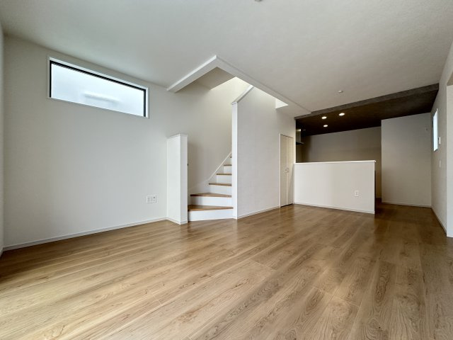 明石市東野町1期１号棟新築戸建の居間・リビング