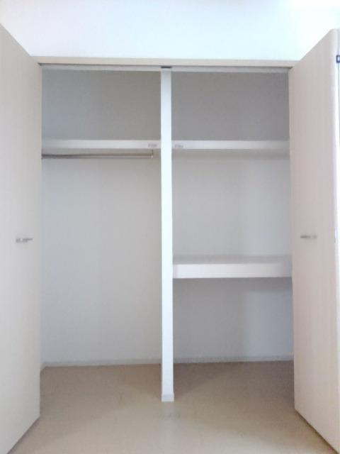 川崎市多摩区登戸のアパートの収納