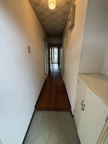 おりおのサニーハイツの玄関