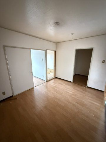 おりおのサニーハイツの居間・リビング