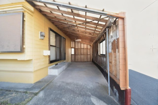 【駐車場】 | 鹿屋市川西町　中古戸建 | AI家具消しを使用しています。