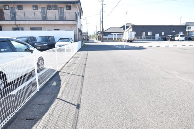 【前面道路含む現地写真】 | 鹿屋市川西町　中古戸建