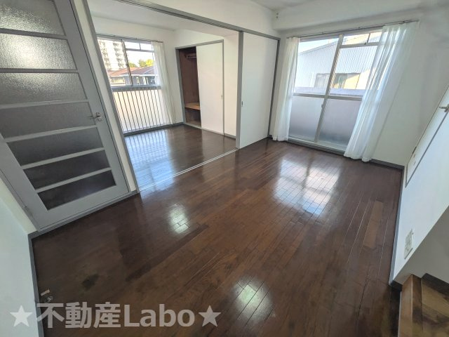 ラフォーレⅡ 207の居間・リビング