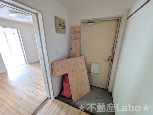 キャロンエスポワールの玄関