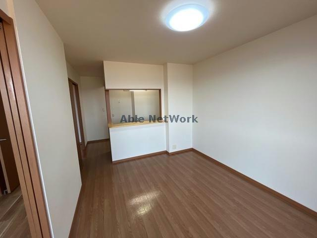 ルミナス・ビアンの居間・リビング|10.8帖のLDK