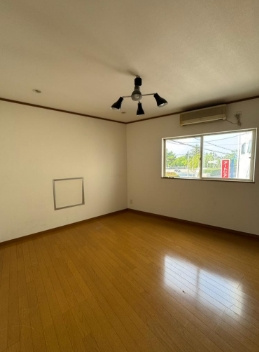 堺市東区日置荘西町７丁　店舗戸建ての内装