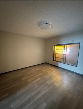 堺市東区日置荘西町７丁　店舗戸建ての内装