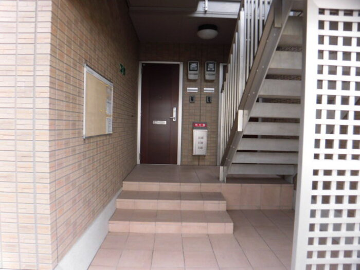 【エントランス】