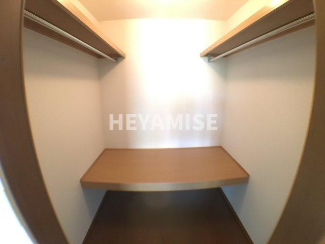 フローラ中里の収納