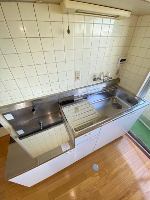 調布市多摩川５丁目のアパートのキッチン