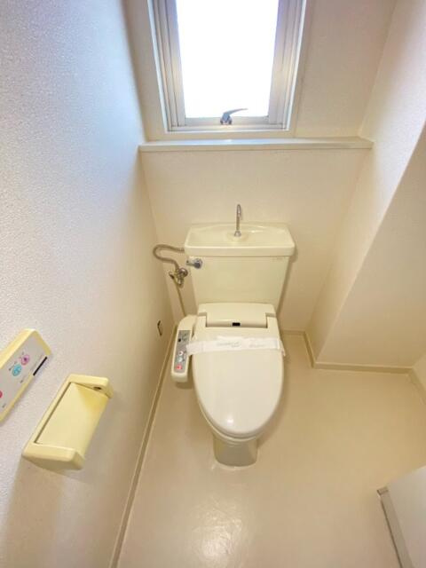 調布市多摩川５丁目のアパートのトイレ