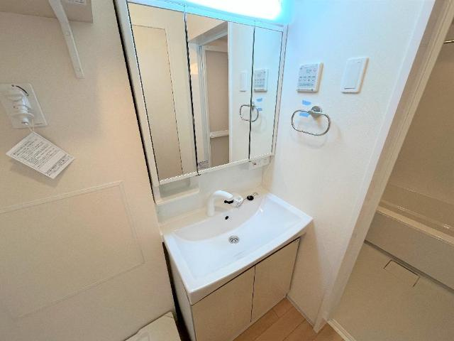 （仮）スターテラスⅡ三峯1丁目新築アパートの洗面所|洗髪洗面化粧台（イメージ）