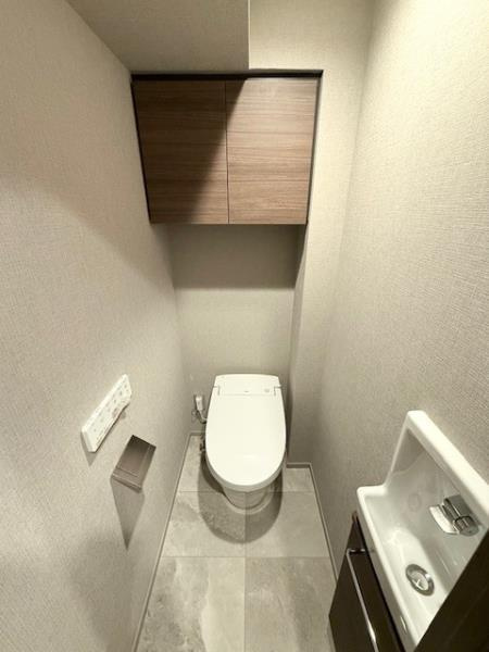 ルネサンス赤坂プレミアムコートのトイレ|シンプルで使いやすいトイレです