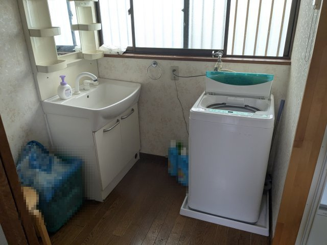 中古戸建　上里見町の独立洗面台