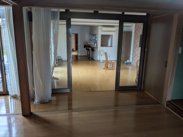 中古戸建　上里見町の居間・リビング|広さ充分なLDKです。