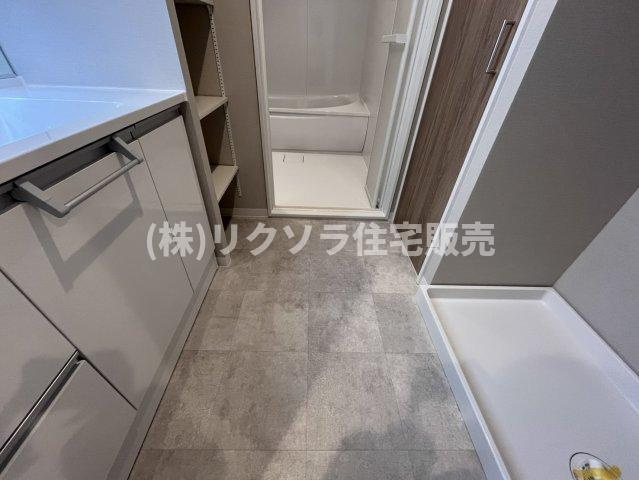 ライオンズガーデン枚方の脱衣所|■物件内覧・資金計画相談・住宅ローン相談、リフォーム相談、お問合せ受付中■
※当日・翌日のご内覧、ご相談はお電話でのお問合せがスムーズです！