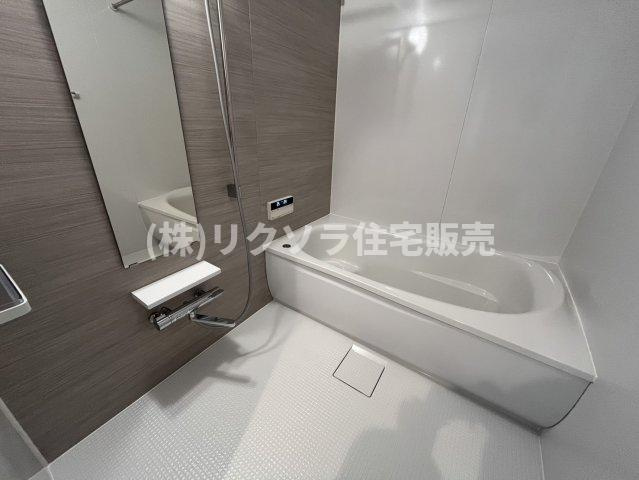 ライオンズガーデン枚方の浴室|浴室乾燥機付き
■物件内覧・資金計画相談・住宅ローン相談、リフォーム相談、お問合せ受付中■
※当日・翌日のご内覧、ご相談はお電話でのお問合せがスムーズです！