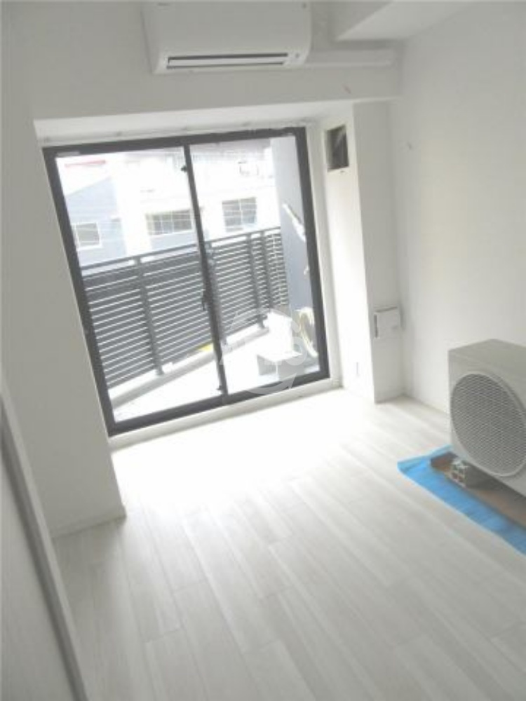 S-RESIDENCE堺筋本町Unoの居間・リビング|S-RESIDENCE堺筋本町Uno　洋室