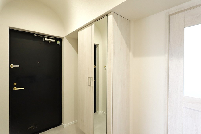 【玄関】 | グランドメゾン住吉大社 | ミラー付きのシューズボックス完備です♪