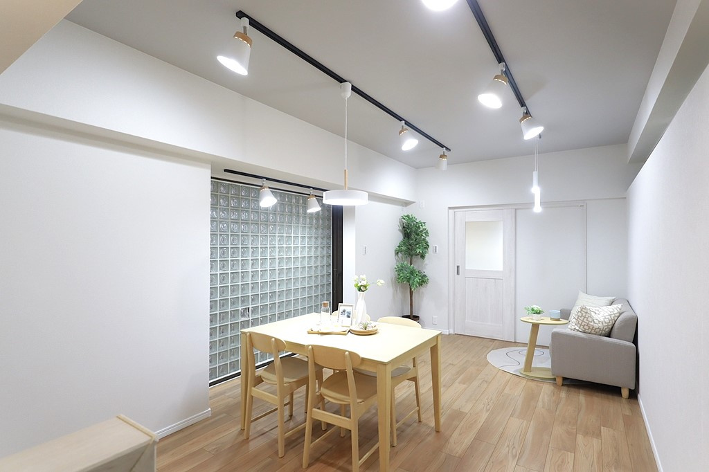 【居間・リビング】の画像