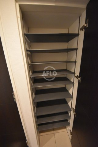 アスヴェルタワー大阪城WESTの収納|アスヴェルタワー大阪城WEST　シューズボックス