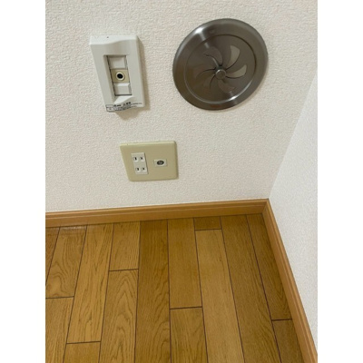 【寝室】 | White Wing