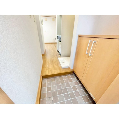 【玄関】 | White Wing | シューズボックス付きの玄関