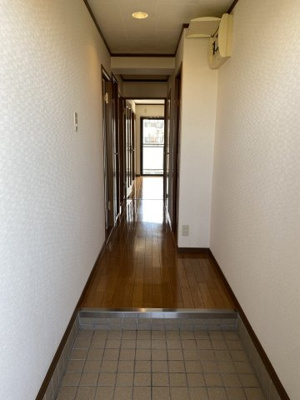 【玄関】 | スクェア・ヴィレッジ