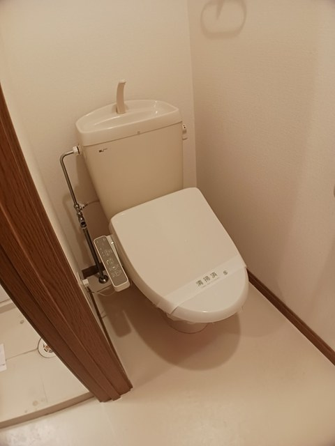 ヴィラシャルマンⅠのトイレ|トイレ