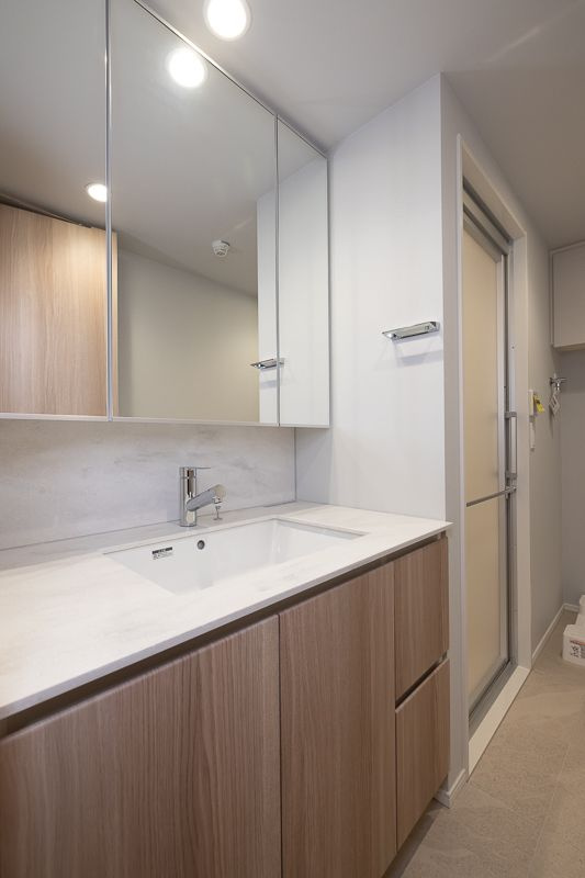 イプセ白金の独立洗面台