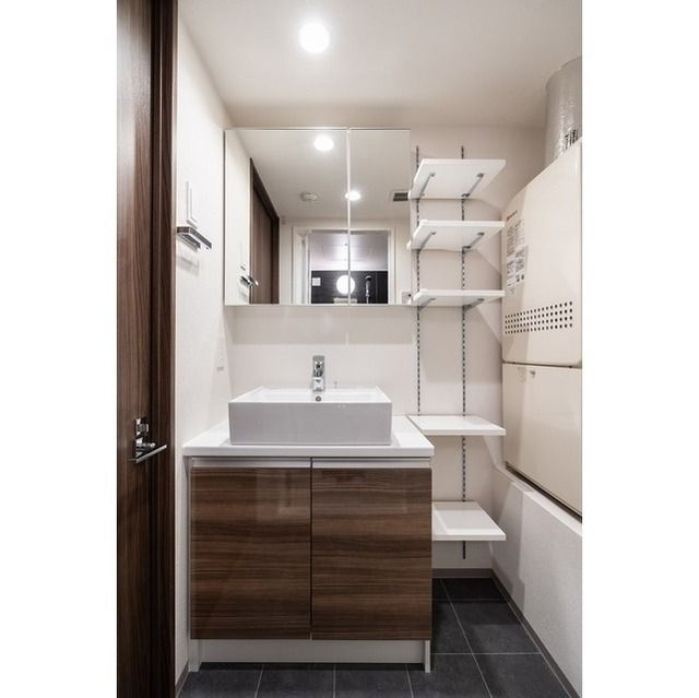 ウェルスクエア新宿戸山の独立洗面台