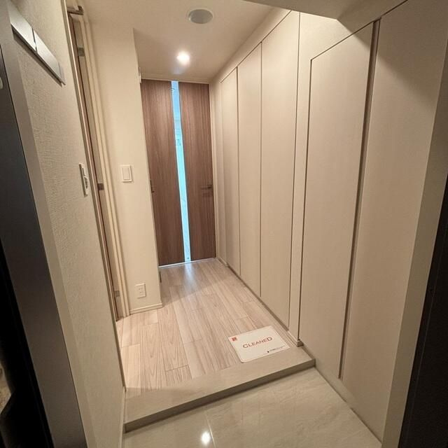 パークアクシス新宿百人町の玄関