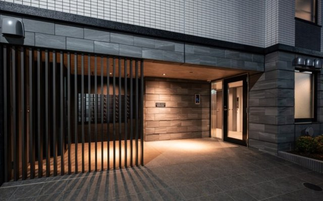 グローリオシェルト池袋Ⅱのエントランス