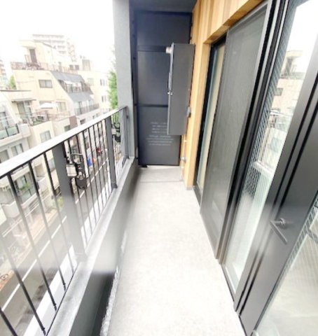 nidoSHIN-OKACHIMACHIのバルコニー