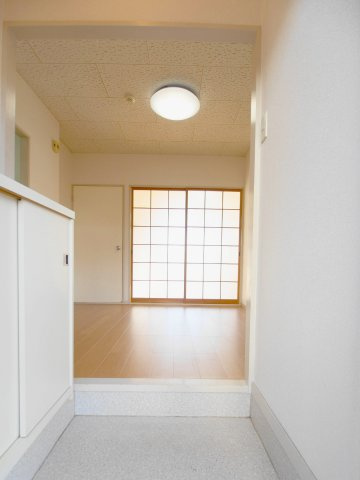 エルディム猫田の玄関