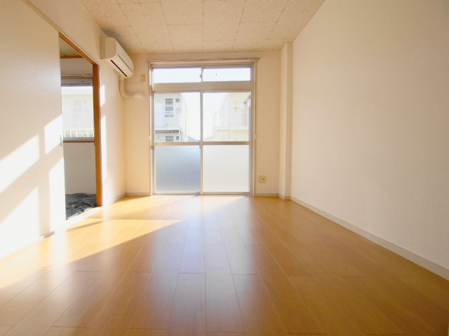 エルディム猫田の内装