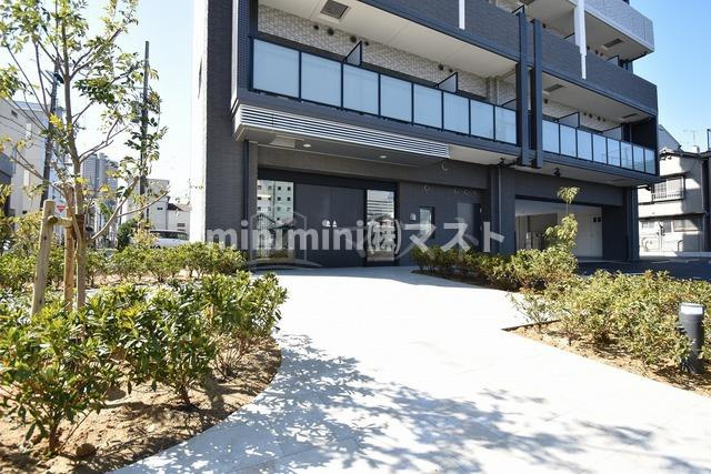 旧サムティ大正リバーテラスのエントランス