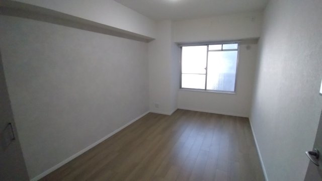 セントラルプラザ東住吉の洋室