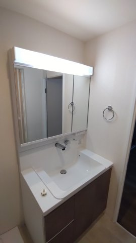 セントラルプラザ東住吉の独立洗面台