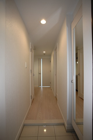 エンクレスト祇園の玄関|明るい玄関です