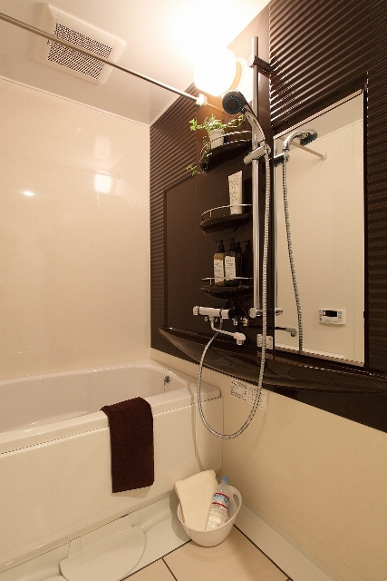 エンクレスト祇園の浴室|日々の疲れを癒すお風呂付です