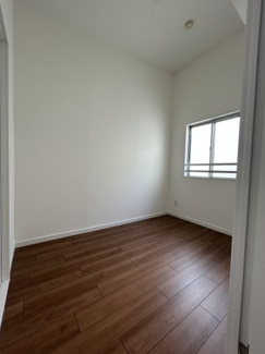 【その他】 | メゾン横浜能見台B棟 | 約3.5帖の納戸