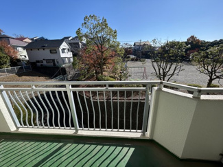 【バルコニー】 | メゾン横浜能見台B棟 | 南東バルコニーで日当たり通風良好です。