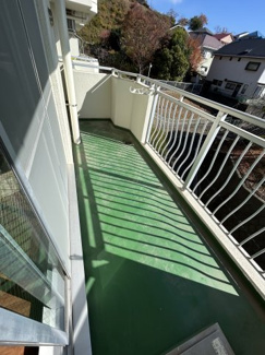 【バルコニー】 | メゾン横浜能見台B棟 | お洗濯物が良く乾くバルコニーです。