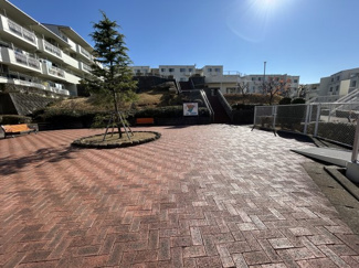 【周辺】 | メゾン横浜能見台B棟 | お手入れの行き届いた公園です。