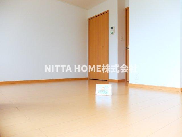 ワイズハウスの寝室|洋室にもエアコン付きは嬉しいですね！