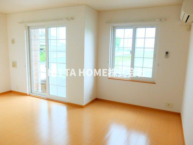 ワイズハウスの居間・リビング|リビング１０．５帖です＊