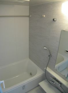 ラ・メゾン　イグレックの浴室|別号室の参考写真です。