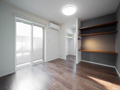 Ｌａ　ｍａｉｓｏｎ　ｍａｒｒｏｎの居間・リビング|こちらの居間で趣味の時間をお楽しみください