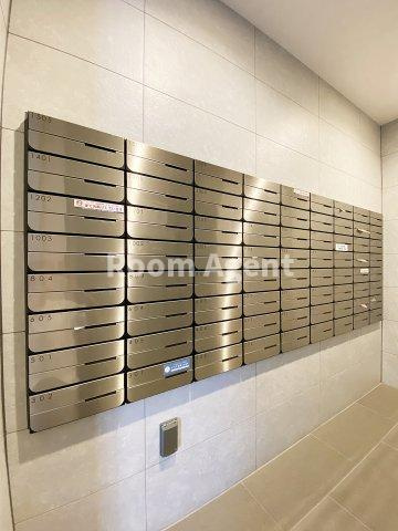 プレサンス鶴舞パークグラッドのエントランス